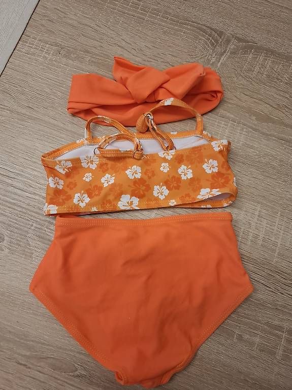 Costumi da bagno & Bikini: Badkleid Mädchen – Usato da Münchenstein venduto da Salvis_68 1