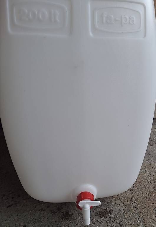 Tränken & Tröge: Wassertank 200liter – Gebraucht aus Siebnen von Grosswis50 2