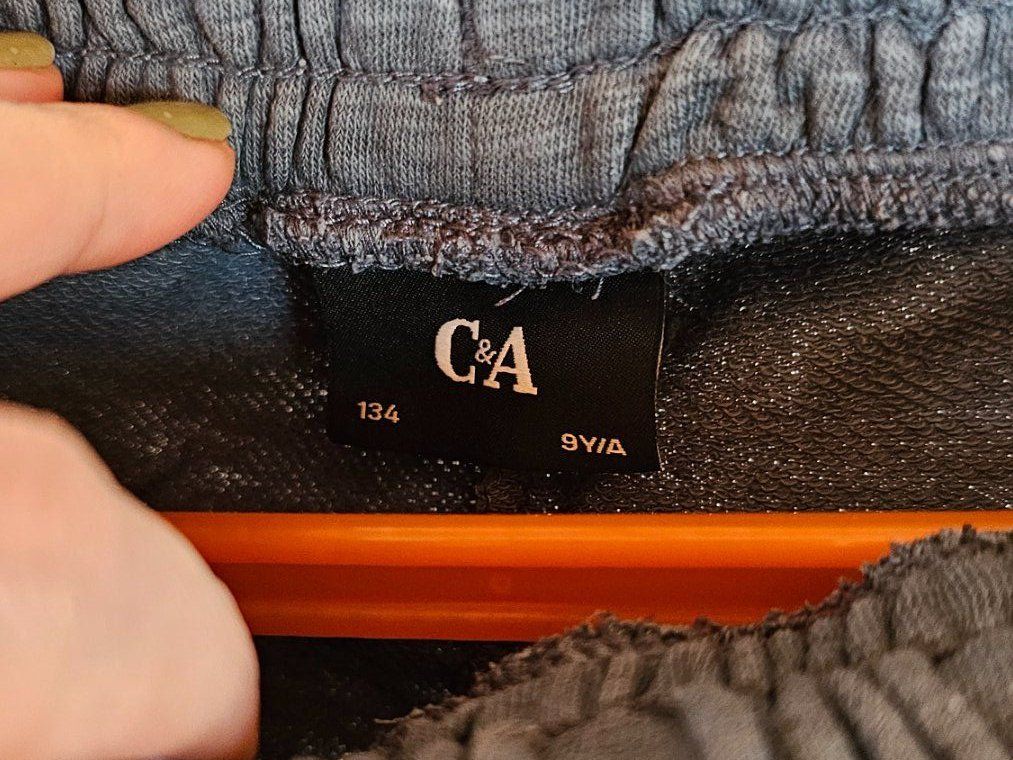 C&A Pantaloni: Trainingshosen petrolgrün – Usato da Buhwil venduto da Nici_la_nic 1