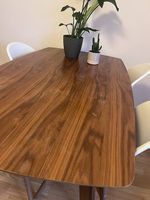 Schöner Holztisch zu verkaufen