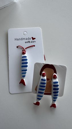 Boucles d'oreilles poisson fait main bleu rayé et argenté