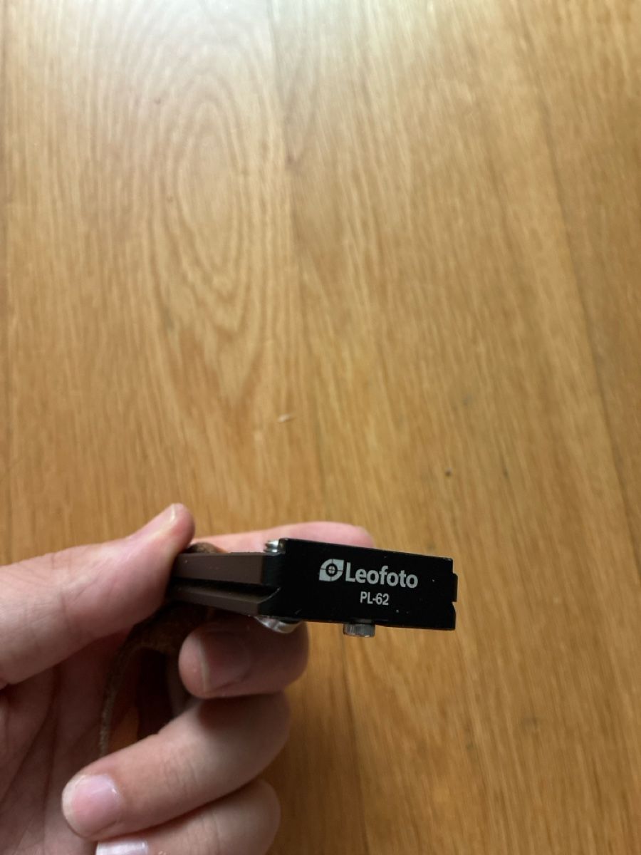 Autres accessoires: Kameragurt Leder mit Stativadapterplatte – D'occasion à Zürich par flavio1112 1