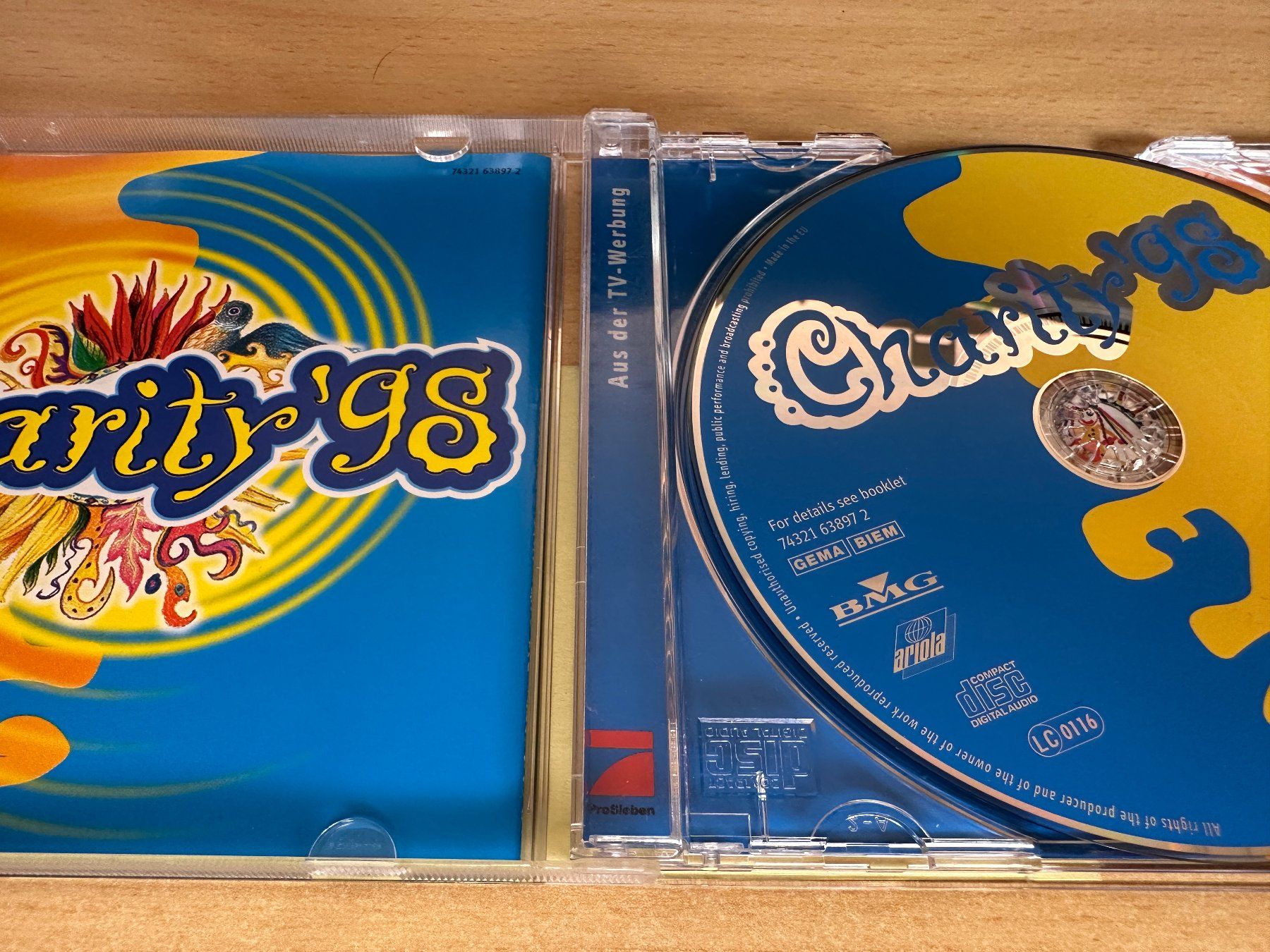 CD: D4 Various – Charity '98 – Usato da Rikon im Tösstal venduto da Alpenmutz 2