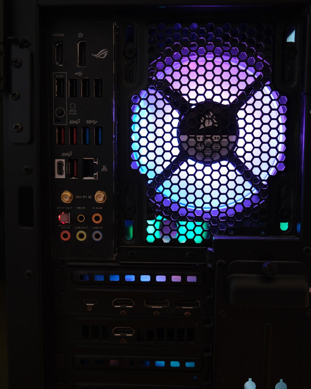 PC: PC puissant avec RGB – Usato da La Chaux-de-Fonds venduto da Thoma_barben 4