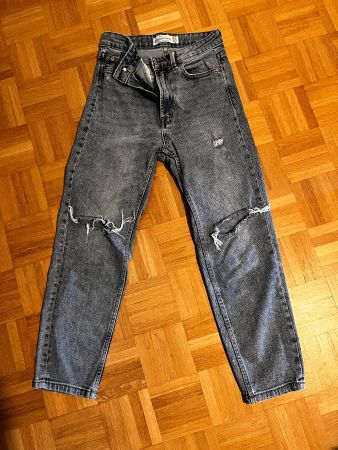 Gut erhaltene Stradivarius Damen-Jeans, 36,  - Used Look -