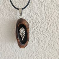 Baumperlen - Kette  ( Feder )