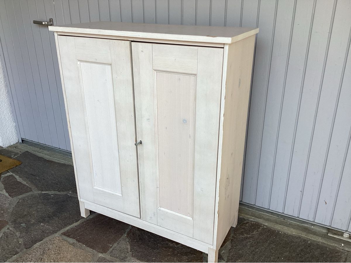 Schränke: Holzschrank IKEA / Bücherschrank – Gebraucht aus Seftigen von Nordsee