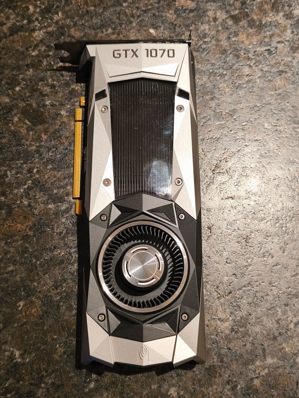 Nvidia Grafikkarten: NVIDIA GTX 1070 – Gebraucht aus Domat/Ems von drive3000