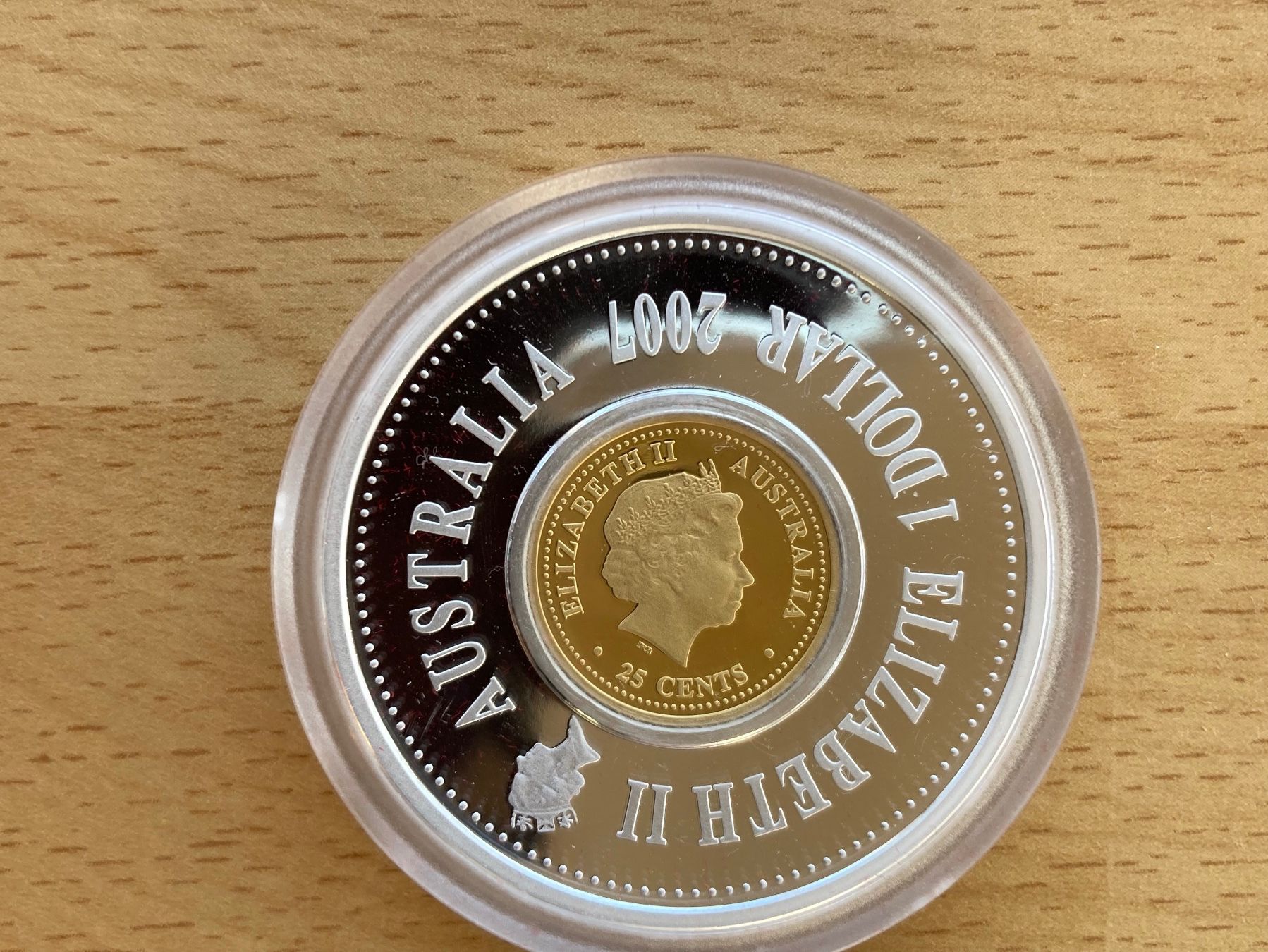 Tutti le monete: Australien Lunar 2007   Holey Dump Dollar 1 OZ proof – Nuovo e nell'imballaggio originale da Aesch BL venduto da Geowaz 2