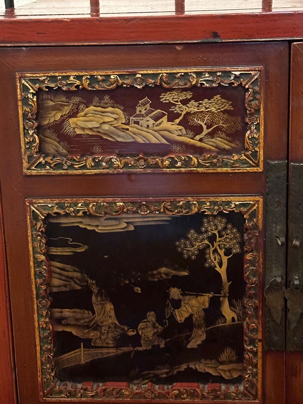 Cassettiere: Asiatische Komode rot, antik Antike Chinesische Komode – Usato da Basel venduto da Blausara707 3