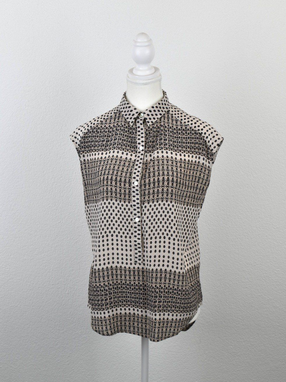 Globus Chemisiers: Globus Seidenbluse, Gr.36, oversized – D'occasion à Nürensdorf par 2ND_STORY 1