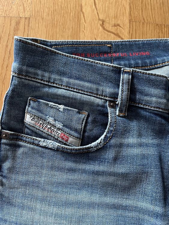Diesel Jeans: Diesel Slimfit Jeans NEU – Nuovo (secondo la descrizione) da Recherswil venduto da Noname1 1