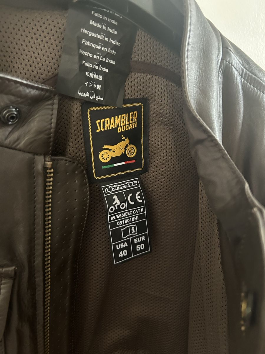 Alpinestars Giacche: Alpinestars Ducati Scrambler Leather Jacket Brown New – Nuovo e nell'imballaggio originale da Stäfa venduto da mic.walo 4