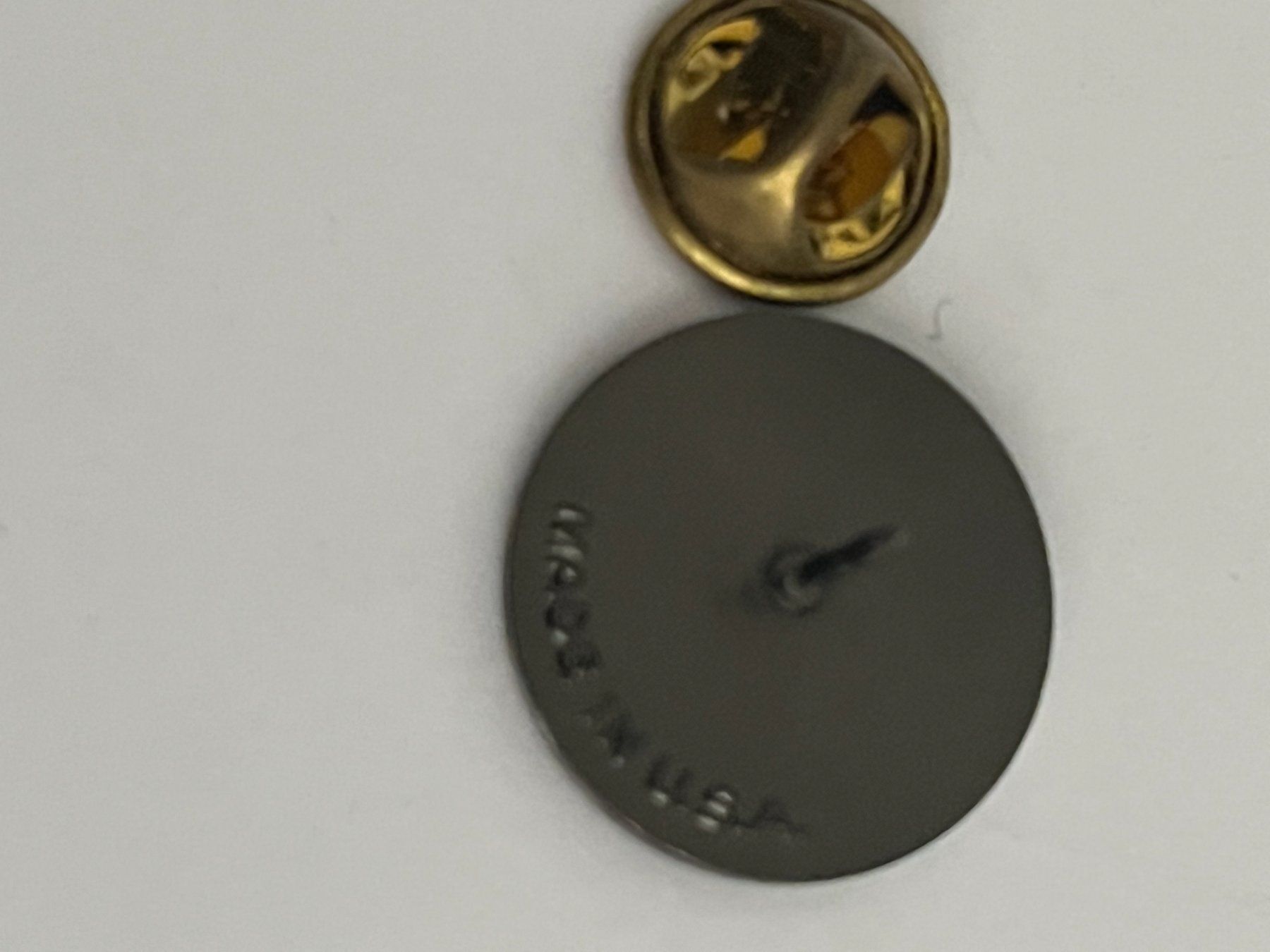 Placchette & Badge: Pin Zippo  Rund USA – Usato da Dietikon venduto da sch_w2tw 1