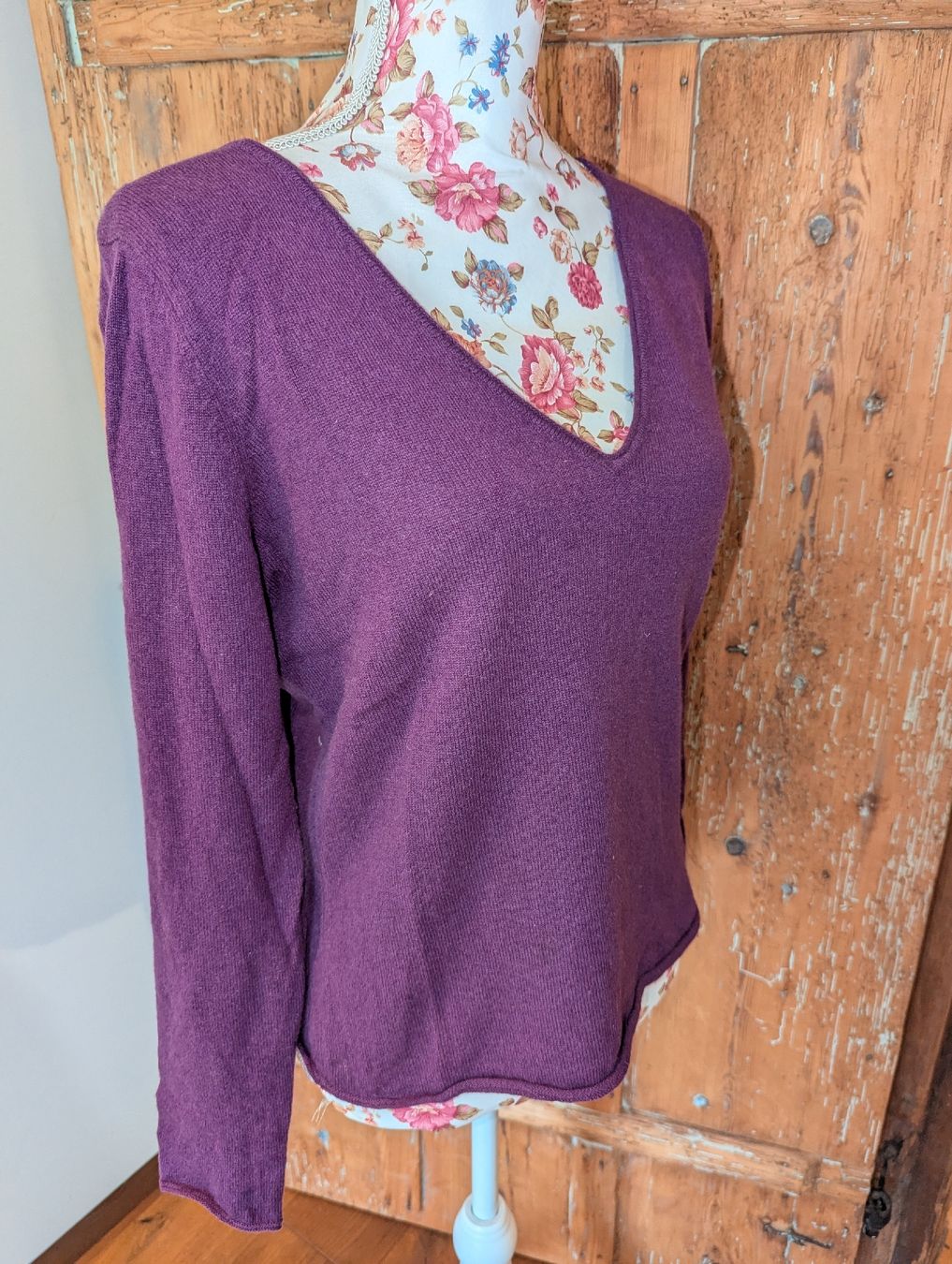 Pullover & Sweatshirts: St. Emile Kaschmir-Pullover in Violett - Gr. 40/42 – Gebraucht aus Altendorf von Eistoelter 2