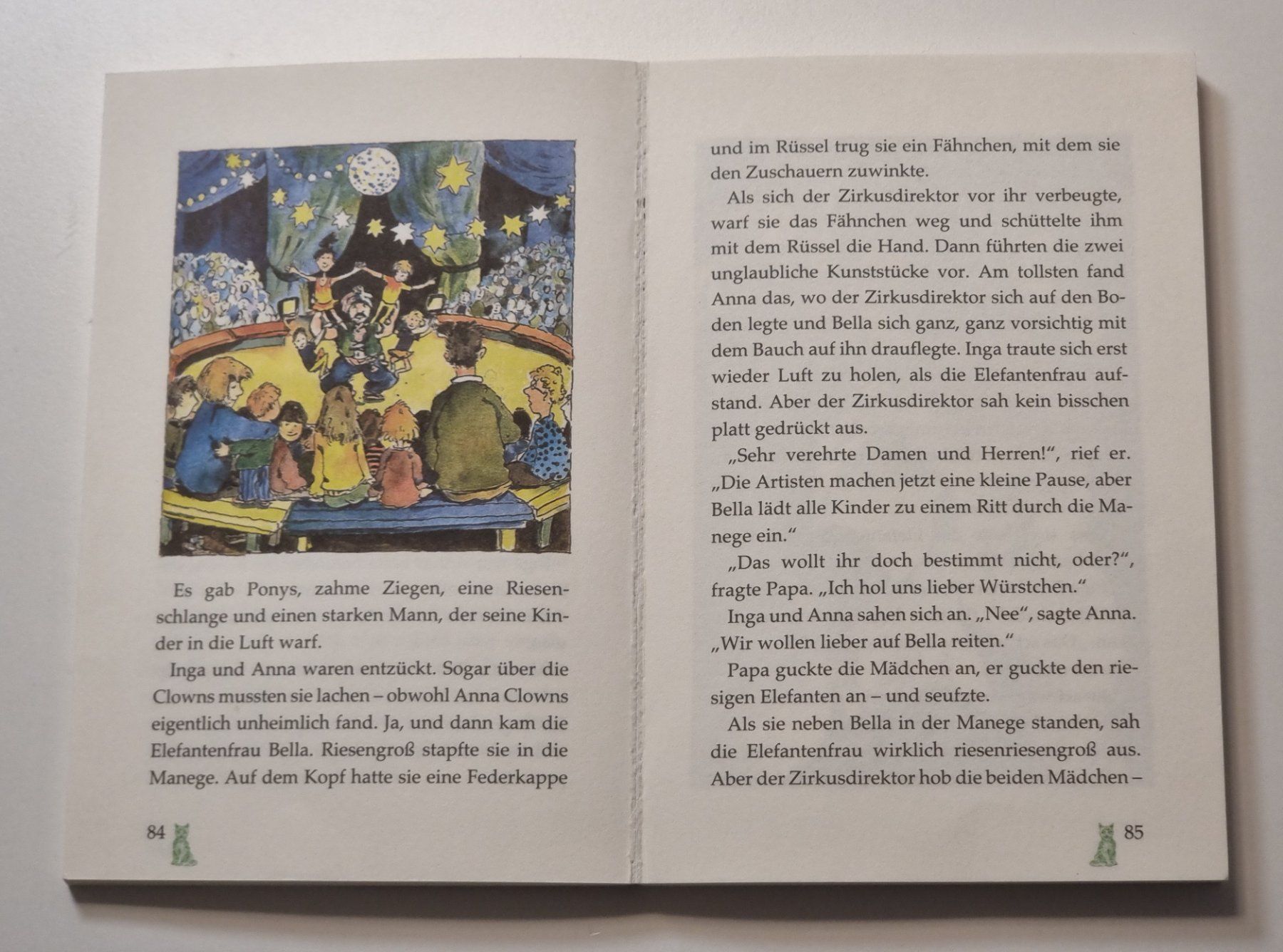 Libri: Cornelia Funke erzählt v. Bücherfressern Dachbodengespenster – Nuovo (secondo la descrizione) da Dürnten venduto da Bachtelrider_ 7