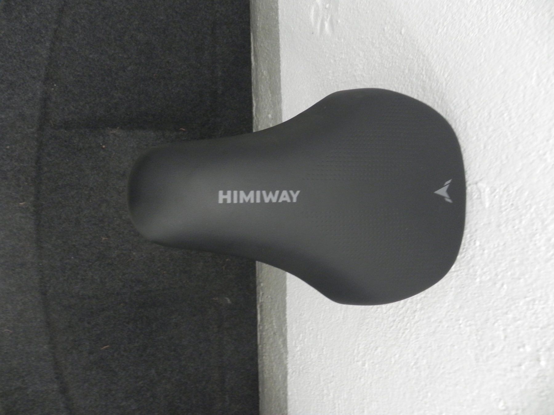 Pièces détachées: Sattel Himiway D5 weicher Sattel – Neuf (Voir description) à Zürich par Y.B74 2