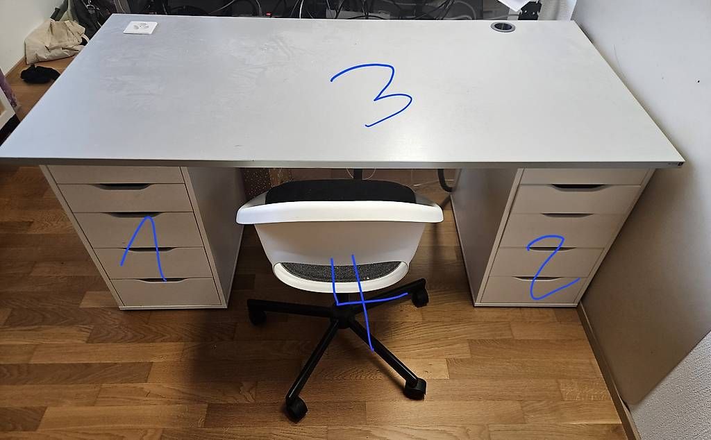 Scrivanie: Bürotisch mit Stuhl – Usato da Pratval venduto da hirschi.silas