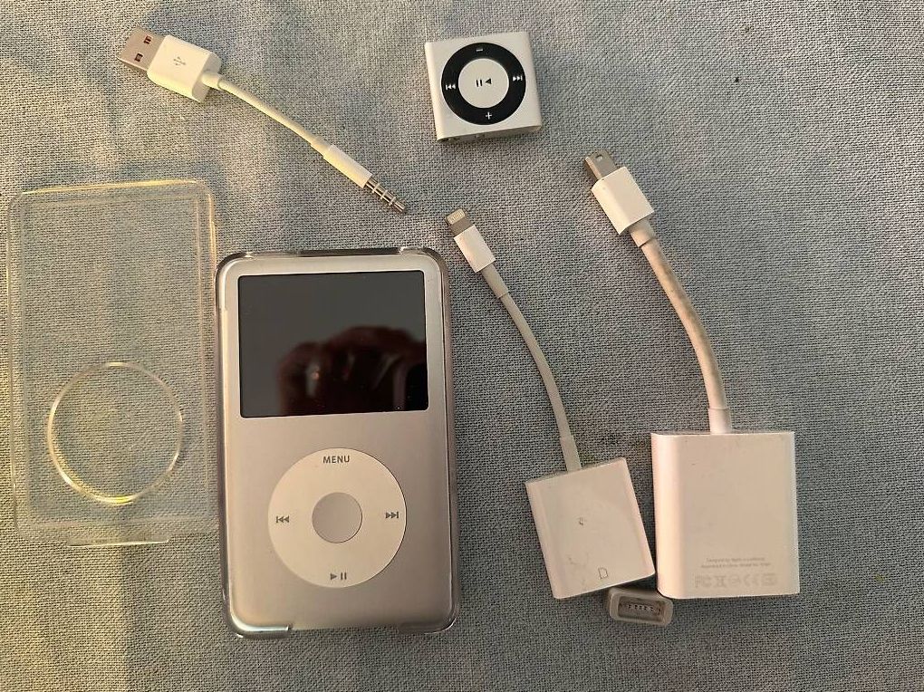 Apple Tragbarer Mediaplayer: Ipod, ipod shuffle, div apple Zubehör – Gebraucht aus Gümligen von hakunamatata17