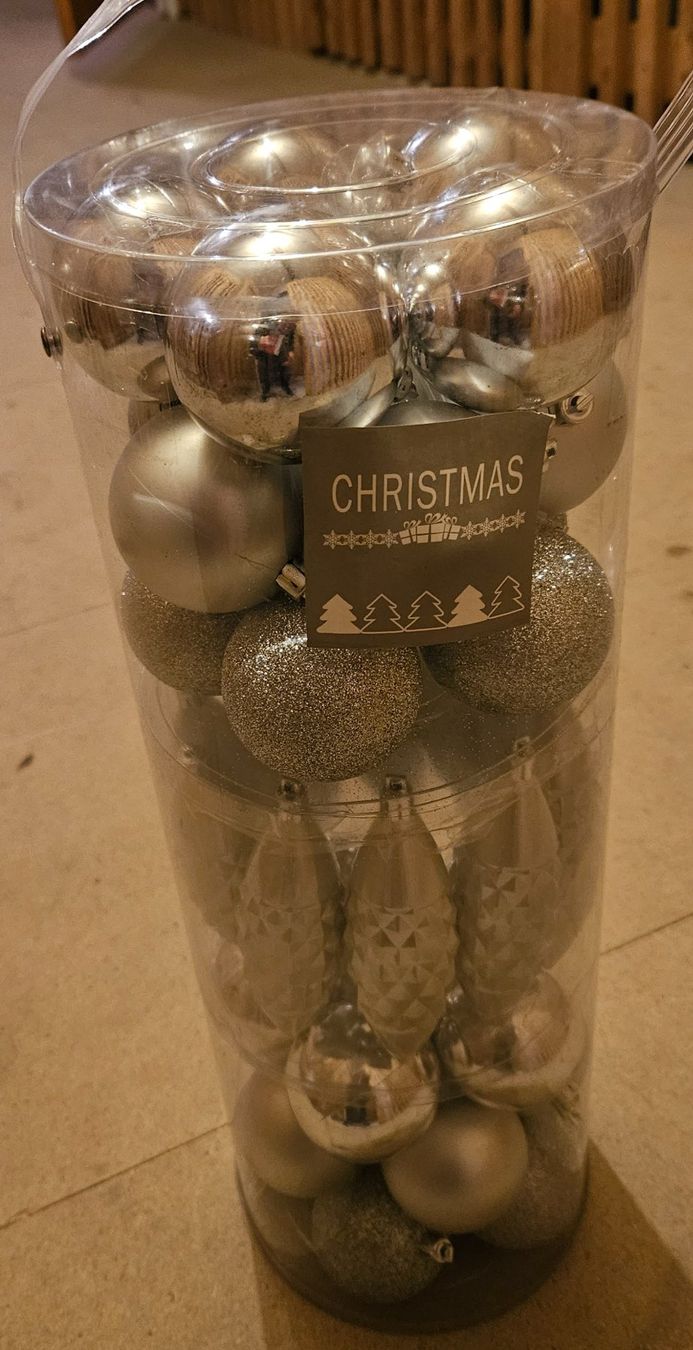 Migros Tutte le decorazioni: Set Christbaumkugeln silber NEU – Nuovo e nell'imballaggio originale da Rickenbach b. Wil venduto da cornetta 4