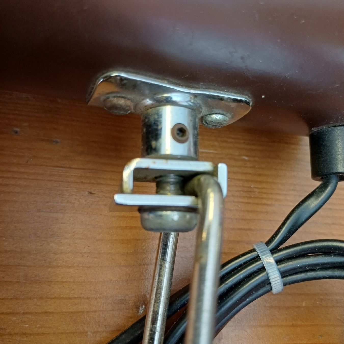 Lampade: Vintage Klemmleuchte braun Lampe – Usato da Merenschwand venduto da Brockinell 2