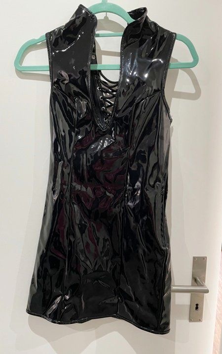 Vestiti: Latex Kleid Neu – Nuovo (secondo la descrizione) da Wohlen AG venduto da Prinzess1 1