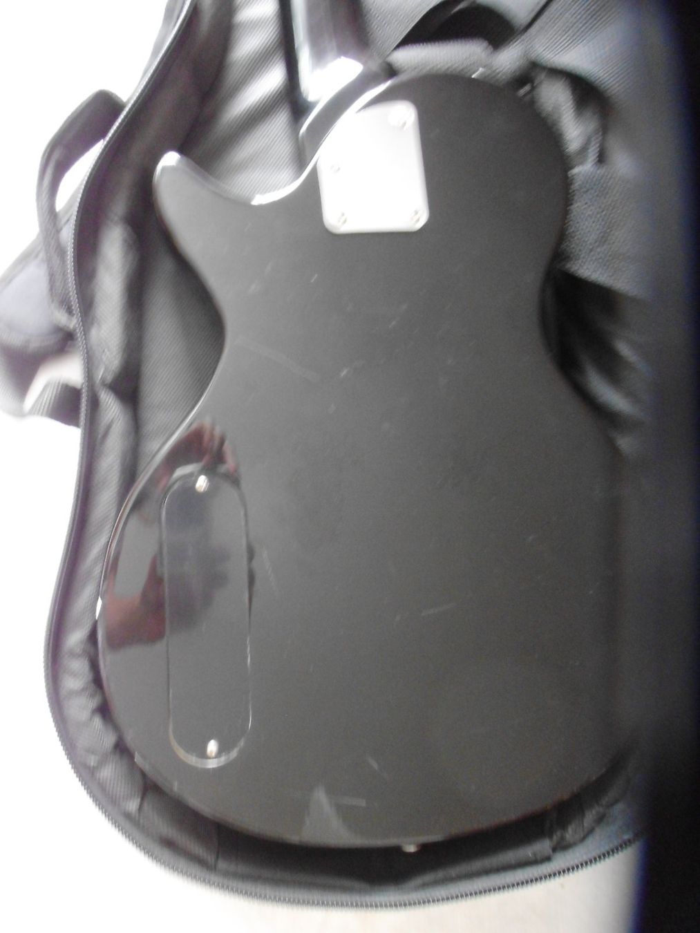 Strumenti musicali: Gitarre Harly Beneton, schwarz, E-Gitarre – Usato da Walenstadt venduto da Pluisa 6
