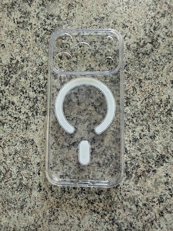Cover & Protezioni schermo: iPhone 17 Pro MagSafe Schutzhülle  – Usato da Buchs AG venduto da lor_9dhh