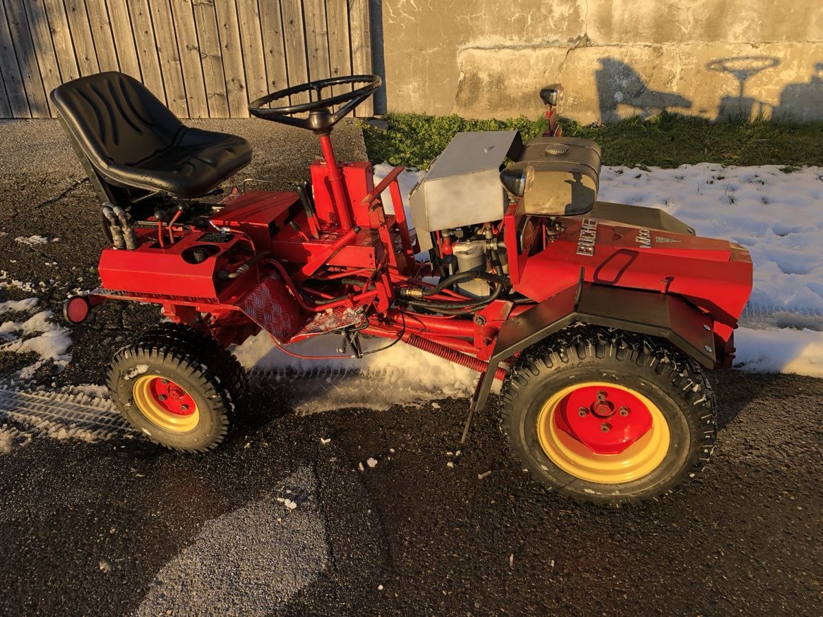 Trattori: Bucher M700 s k mit Schneepflug 1,8m – Usato da Schönenberg ZH venduto da Motorenpapst 4