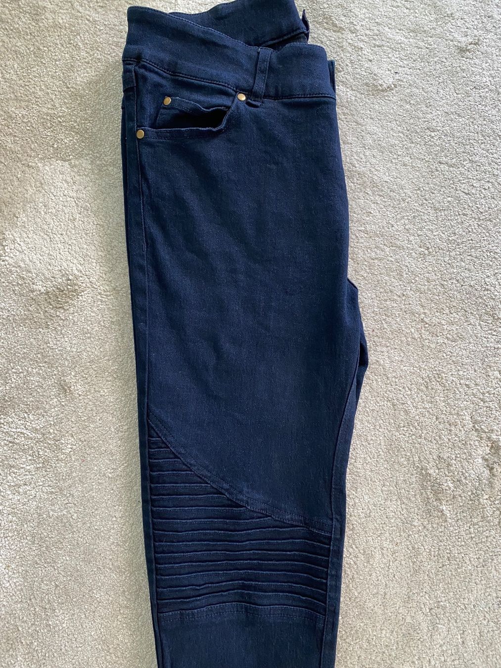 Jeans: Jeans NRG – Nuovo (secondo la descrizione) da Novazzano venduto da ige_cwq5 1