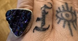 Tital Druzy Quarz Ring silberfarbene Fassung-Statement Ring