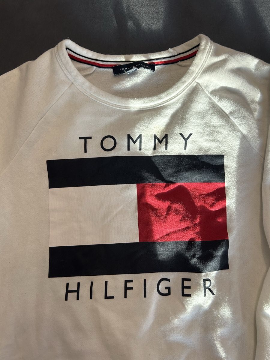 Tommy Hilfiger Maglioni & Felpe: Sweater Tommy Hilfiger – Nuovo (secondo la descrizione) da Uezwil venduto da vanjast 1