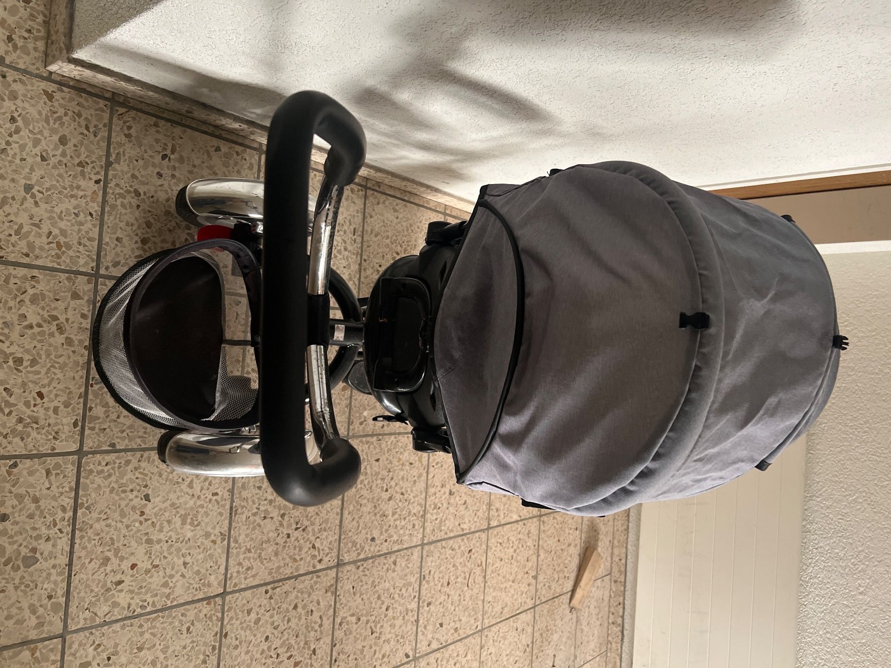 Veicoli per bambini: Dreirad mit Schiebestange und Dach – Usato da Basel venduto da friceberg2 3