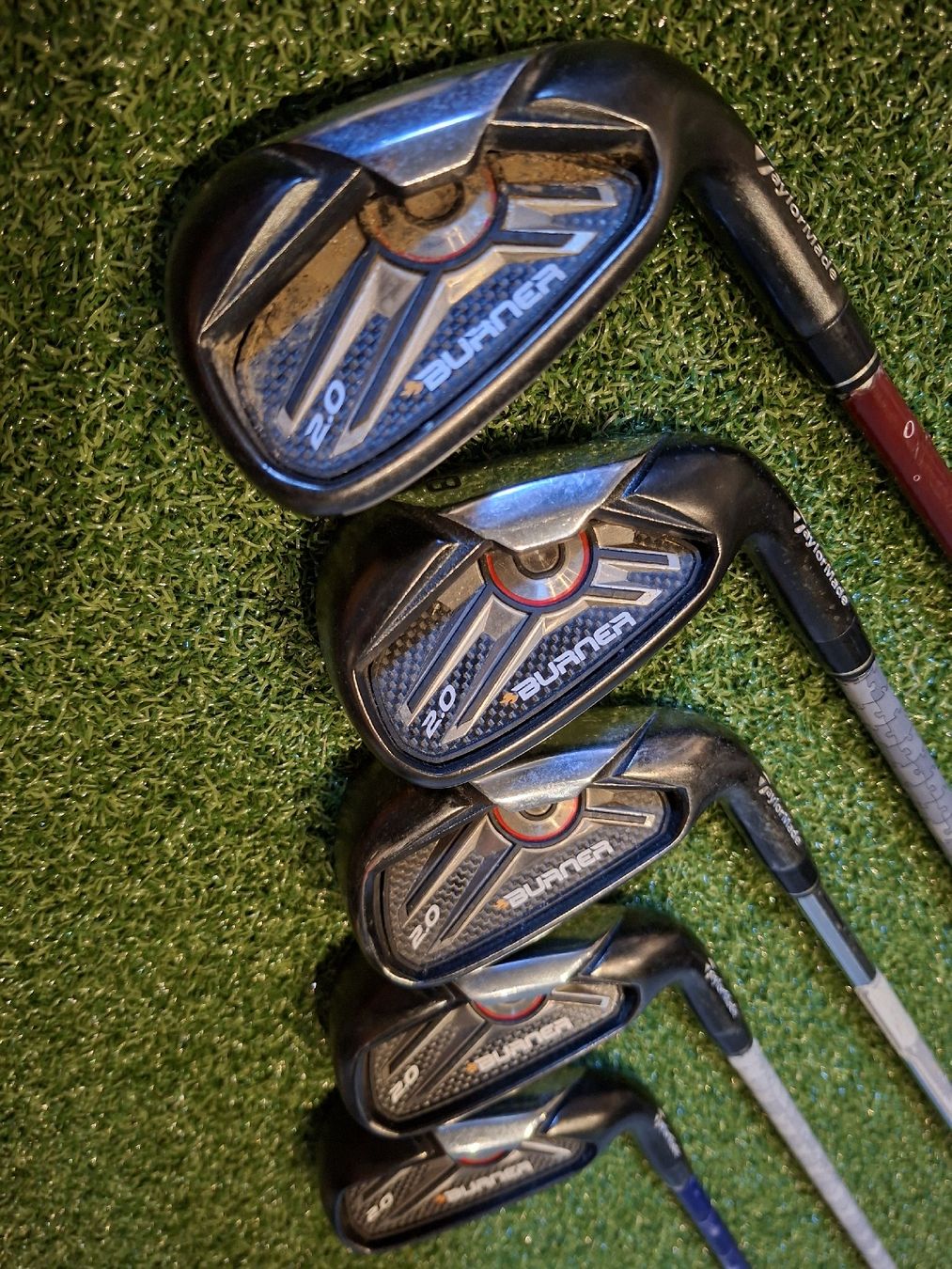 Taylor Made Mazze & Set: Supercooles Taylor Made Burner 2.0 Set i9-i5 – Usato da Niederhasli venduto da Golf-Dodger 1