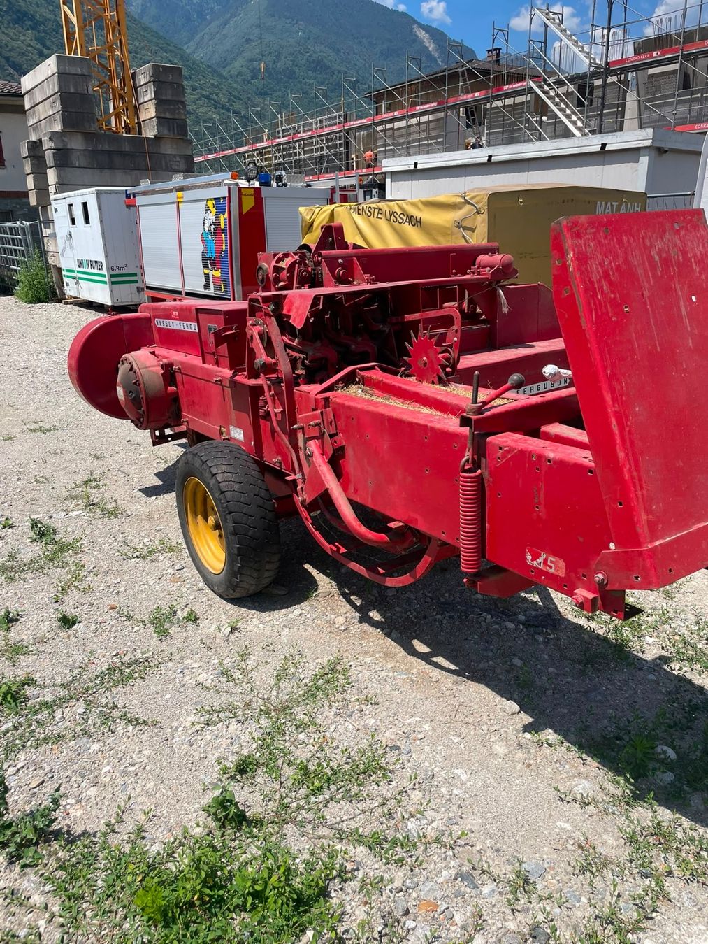 Tutte le macchine: Ballenpresse Massey Ferguson – Usato da Grono venduto da djo_7wwq 3