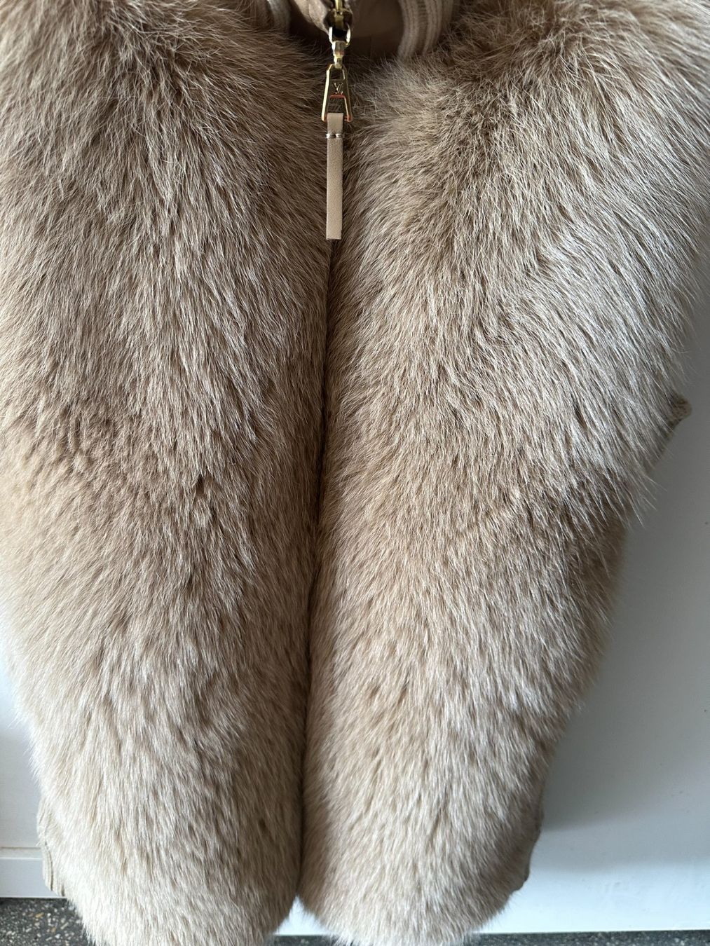 Gilet & Giacche senza maniche: Luxus Winterweste Louis Vuitton Winterweste Fuchspelz – Usato da Genève venduto da Mycollection 4