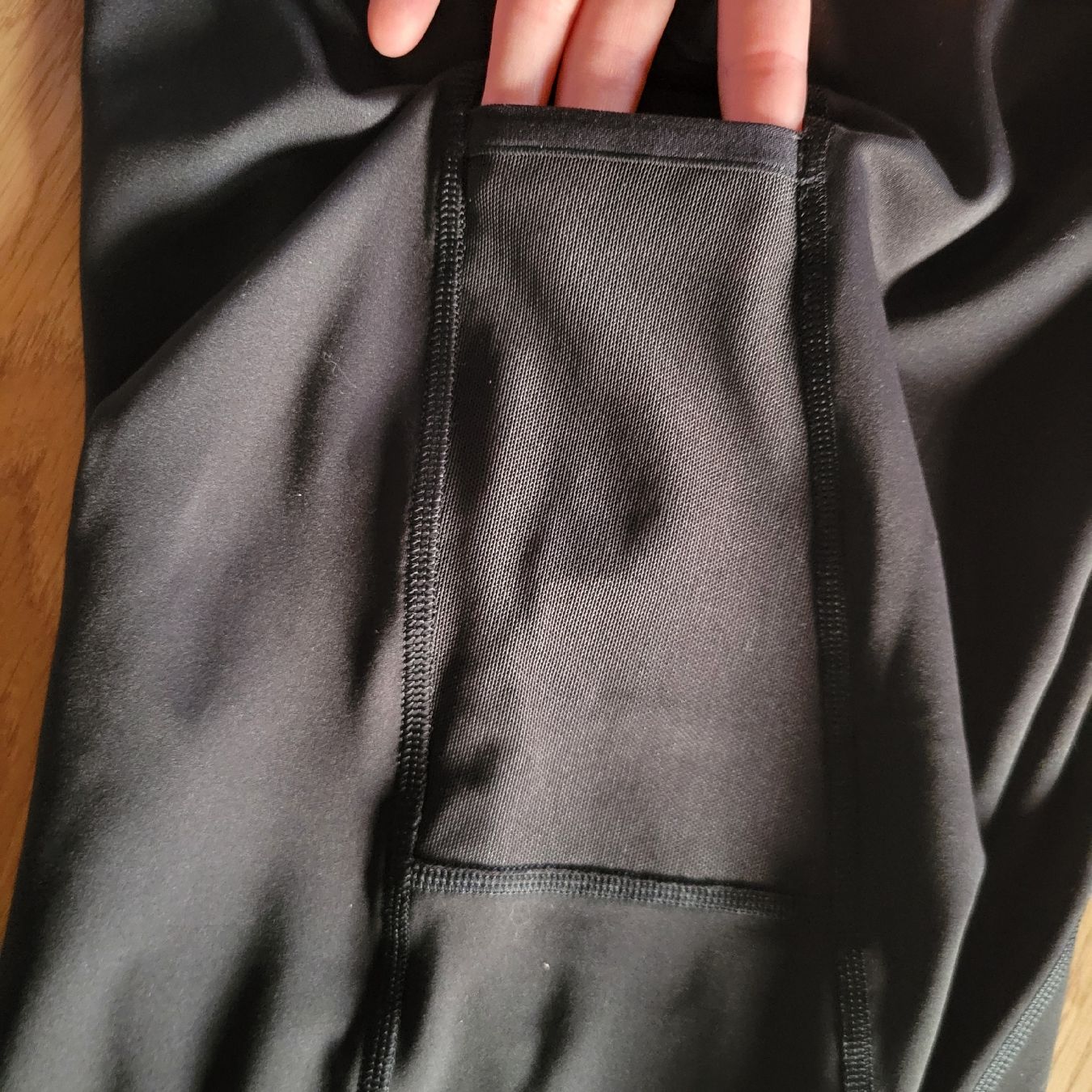 Lotti & Set di vestiti: Hosen und Hoodies – Usato da Sempach Station venduto da ali_xd82 8