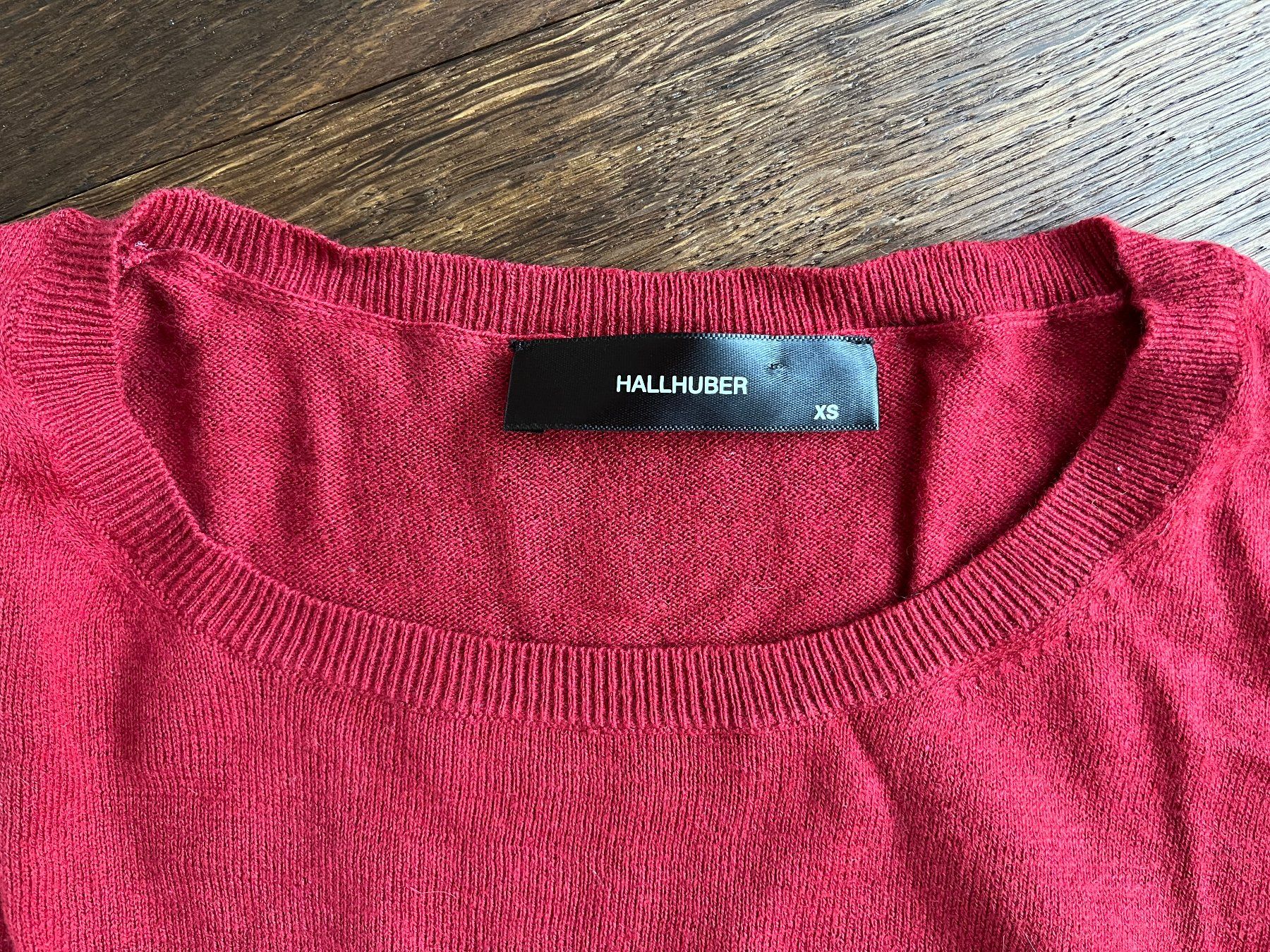 Hallhuber Pulls & Sweat-shirts: Pullover Hallhuber XS mit Seide rot – D'occasion à Affoltern am Albis par Blackrhythm 5
