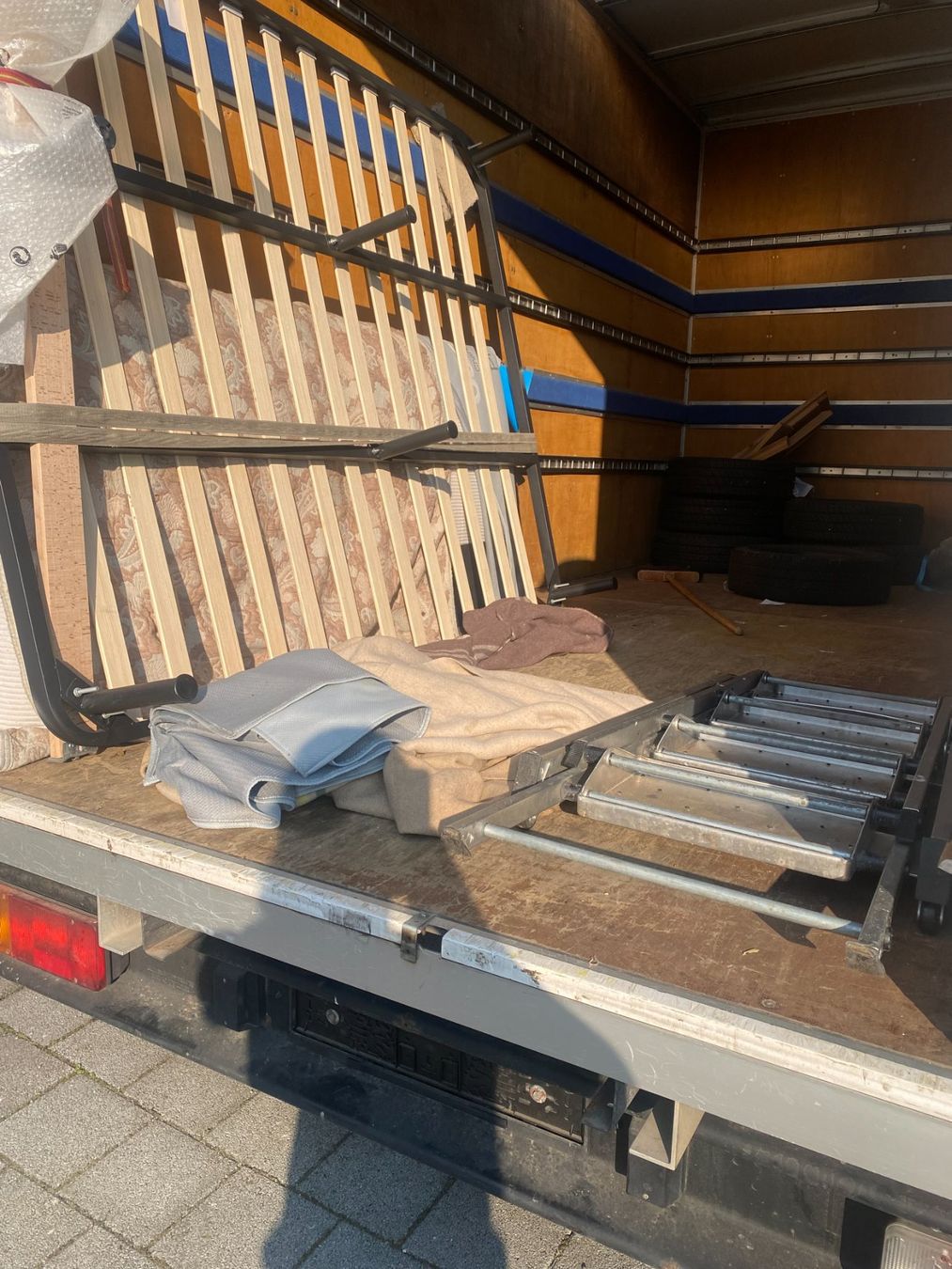 Iveco Nutzfahrzeuge: Lieferwagen Iveco 35C 13 Daily – Gebraucht aus Liestal von dev_qcm9 5