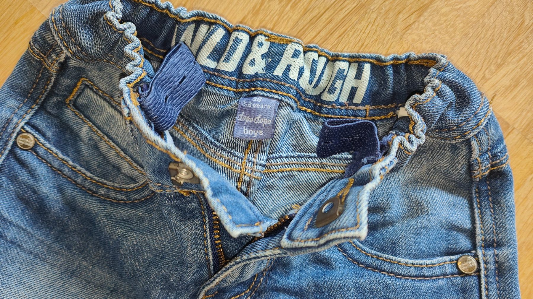 Pantalons: Jeans  (Gr. 98 / 2-3 years) – D'occasion à Wädenswil par adelimmat 1