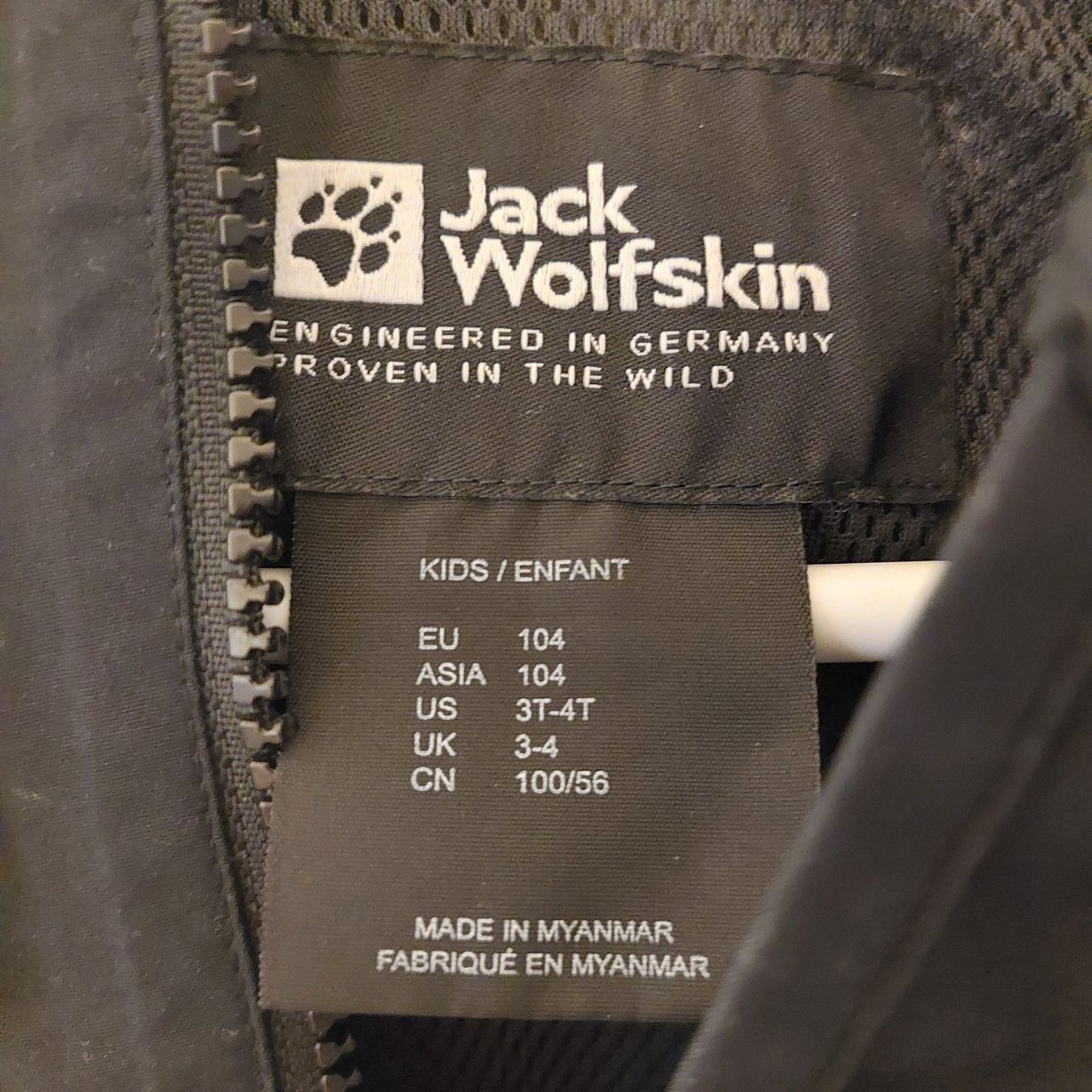 Giacche & Cappotti: Kinderjacke JackWolfskin – Usato da Basel venduto da oliversenn87 2