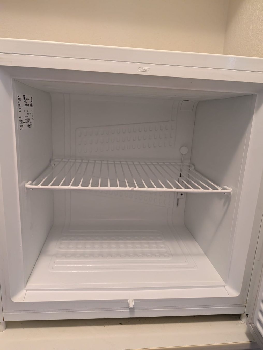 Electrolux Congélateurs: Gefrierschrank - Electrolux TG 050 – D'occasion à Ennetbaden par Manachan 2