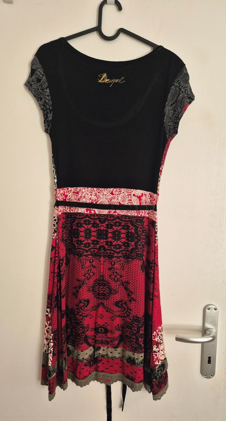 Desigual Vestiti: Desigual Kleid, Gr. L – Usato da Volketswil venduto da Dokinka 3