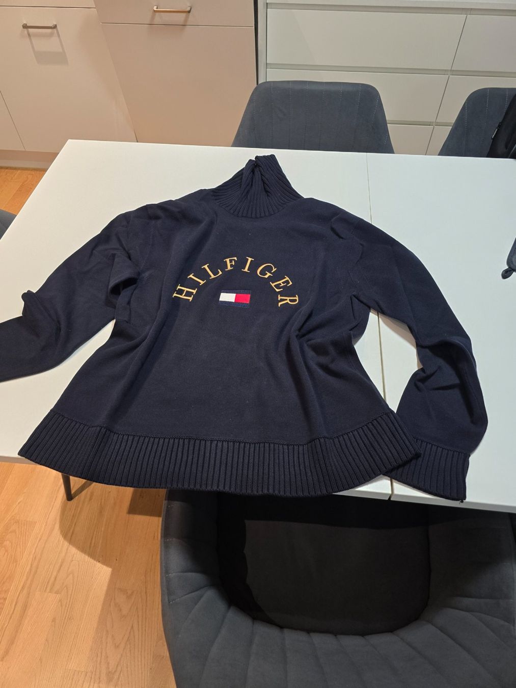 Tommy Hilfiger Maglioni & Felpe: Rollkragen Pullover Thommy Hilfiger – Usato da Kloten venduto da cos_khp9