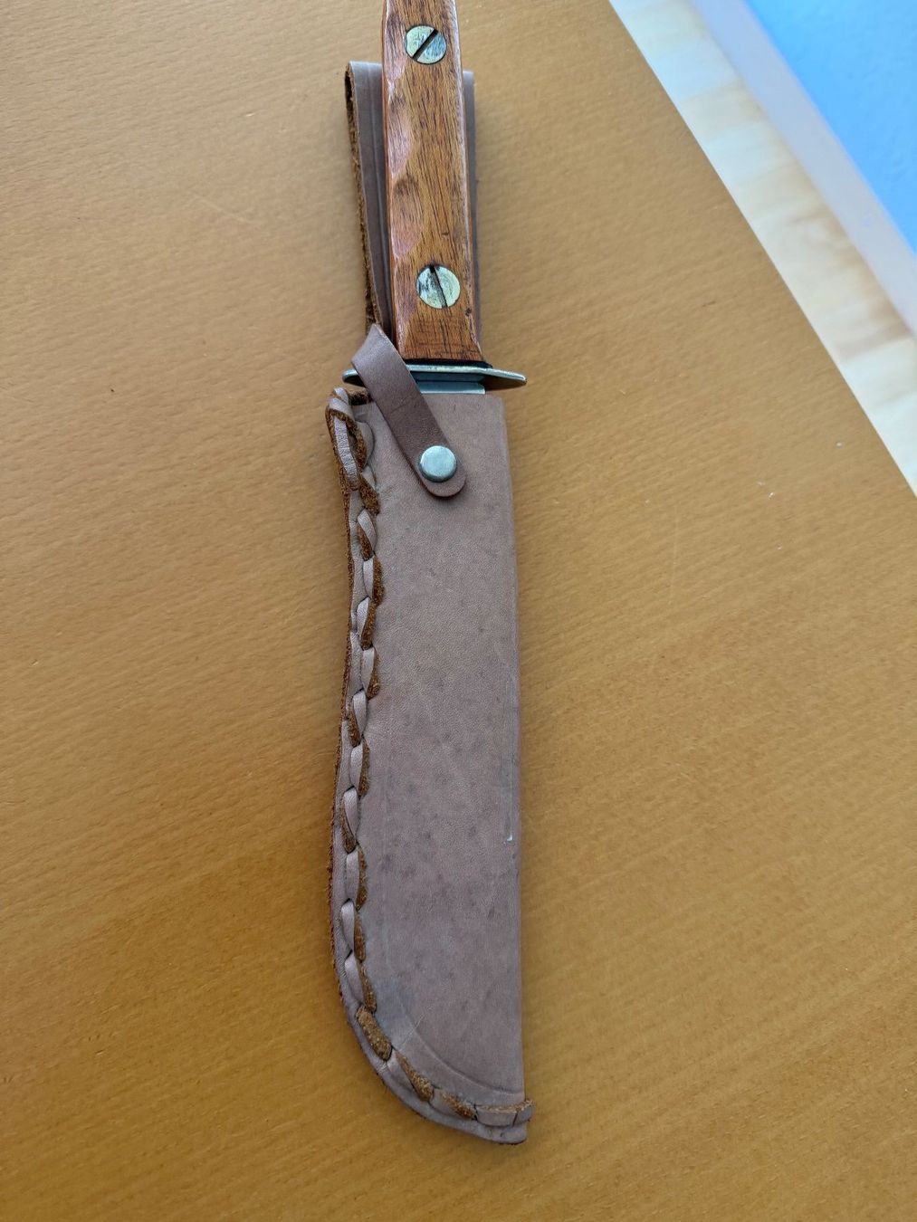 Zubehör: Bowie Messer, Holzgriff, Scheide Leder, Vintage – Gebraucht aus Fehraltorf von bruggin