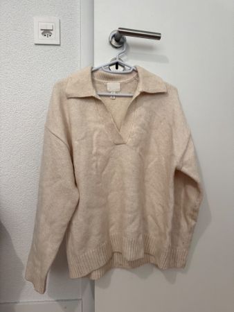 HM sweater