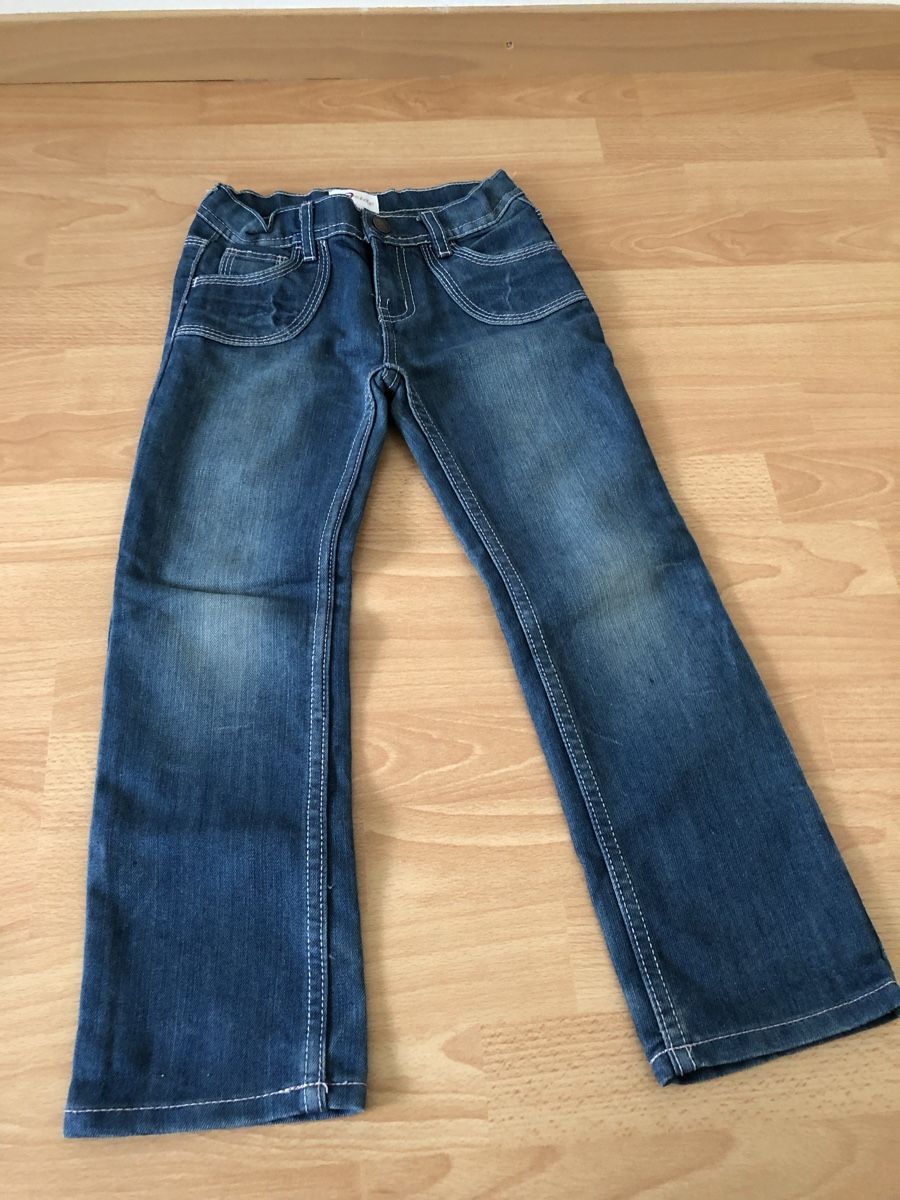 Kleiderpakete & -sets: Mädchenkleider Paket Gr. 122 Jeans Bikini – Gebraucht aus Chur von Tsambiko 3
