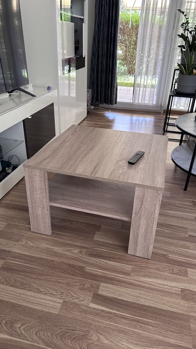 Tables: Couchtisch – D'occasion à Pfungen par nik_9wv9