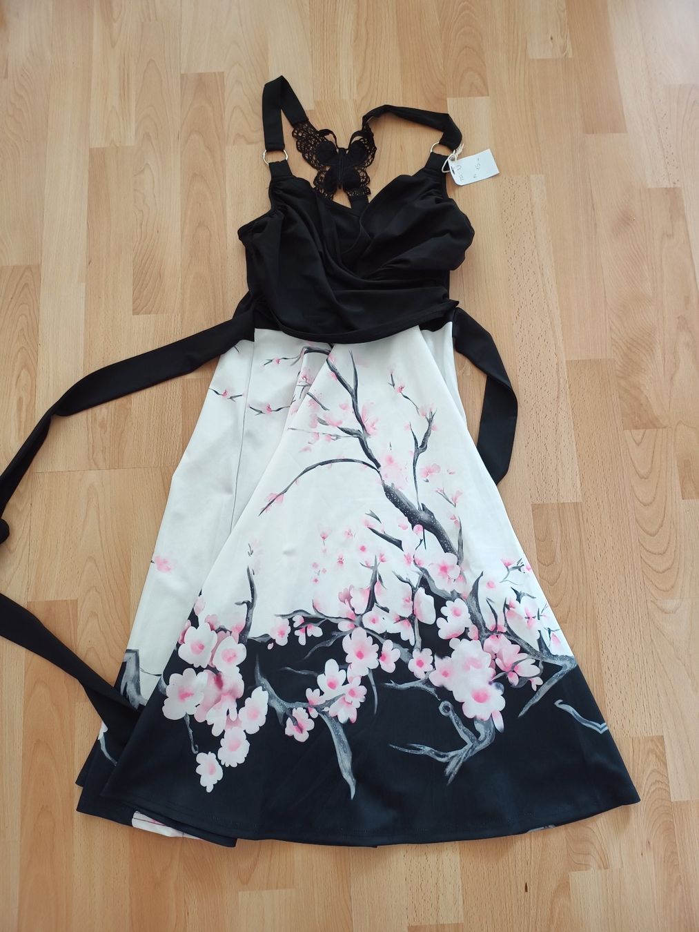 Kleider: Wunderschönes Sommerkleid S-M – Gebraucht aus Pfäffikon SZ von Elendir 1