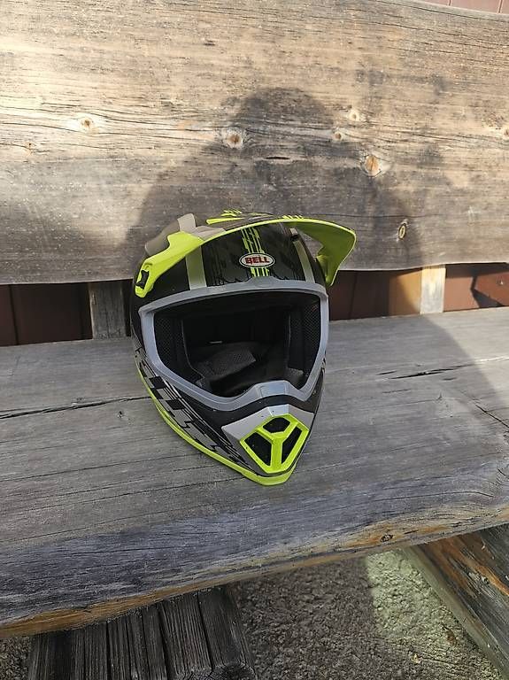 Caschi & visiere: Motocross Helm  – Usato da Flühli LU venduto da and_d2wp 2